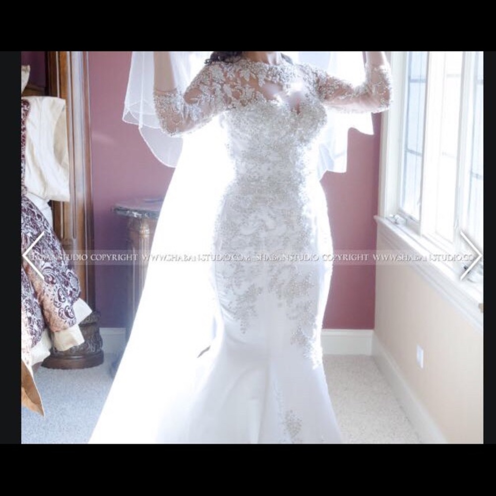 A Bridal dress - Picture 3 of 3